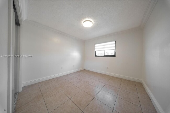 Building Photo - 3219 SW 141st Ave