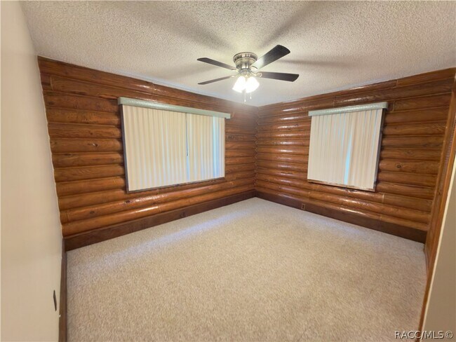 Building Photo - 6128 N Bayfront Dr