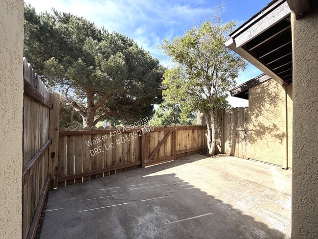 Building Photo - 325 E Rice Ranch Rd