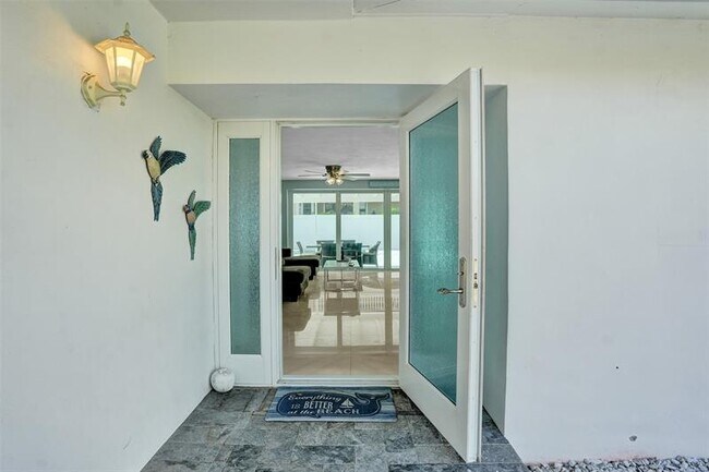 Building Photo - 3406 Robbins Rd