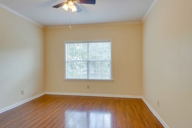 Building Photo - Condo in Hillmont of Green Hills