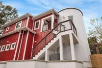 Building Photo - Fully Upgraded, New ADU