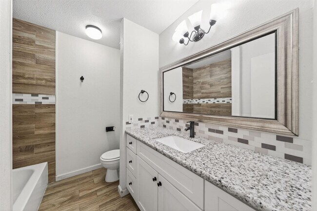 Building Photo - 17002 Dew Drop Ln