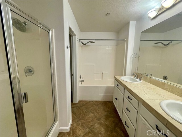 Building Photo - 34 Triad Ln