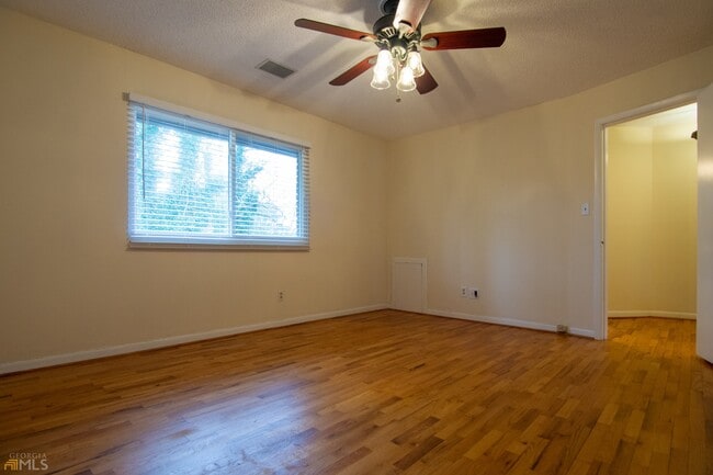 Building Photo - 1612 Briarcliff Rd NE