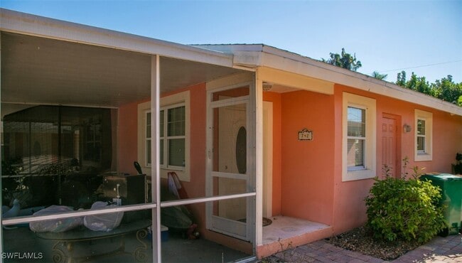 Building Photo - 742 109th Ave N