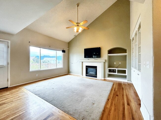 Building Photo - 236 Oxbow Dr