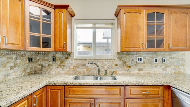 Building Photo - 14337 SW 135th Ave