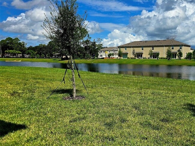 Building Photo - 2723 Golden Trout Ln