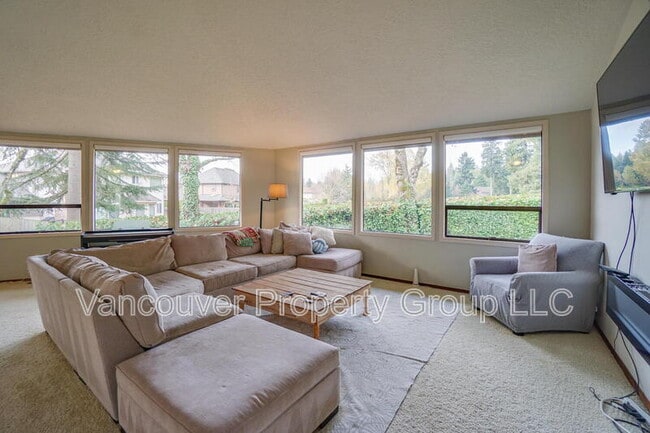 Building Photo - 2208 SE 130th Ave