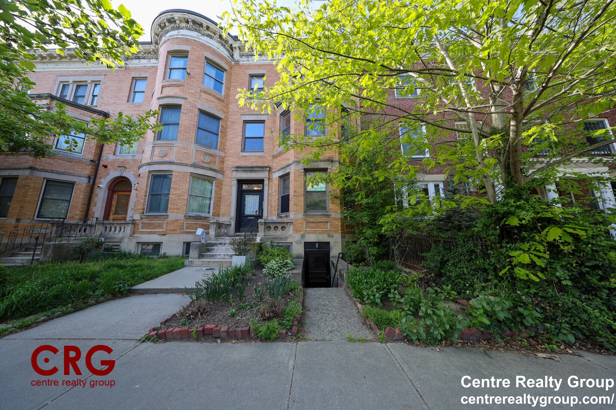 Building Photo - 1728 Beacon St