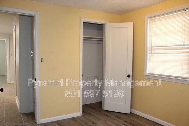 Building Photo - 760-762 N 100 W