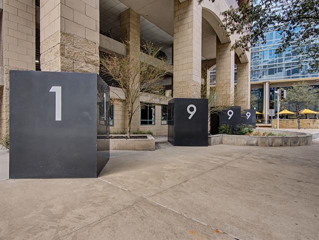 Building Photo - 1999 McKinney Ave