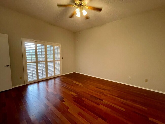 Building Photo - 3 Bedroom 2 Bath Home in Pebble Creek Comm...
