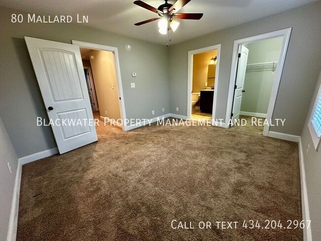 Building Photo - 3 Bedroom Townhome in Braxton Park!