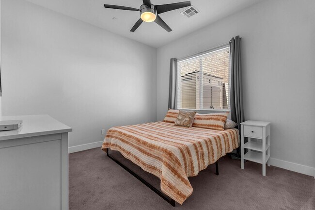 Building Photo - 51855 Avenida Juarez
