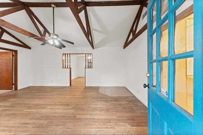 Building Photo - 26789 Hanna Rd