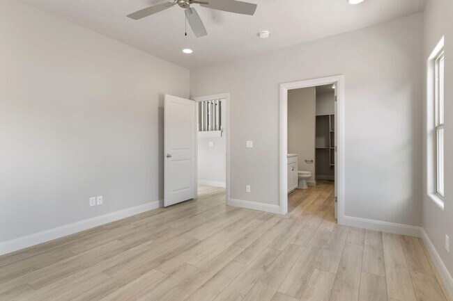 Building Photo - 174 N 100 W