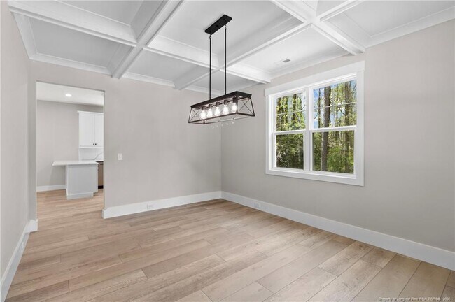 Building Photo - 22 S Shamrock Dr