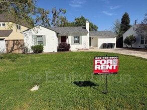 Building Photo - 1610 W College Ave