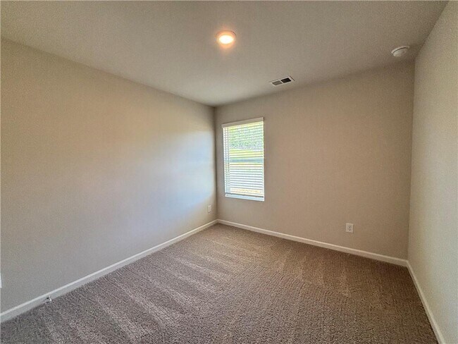Building Photo - 101 Lavender Cir