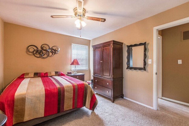 Building Photo - 304 Martin St