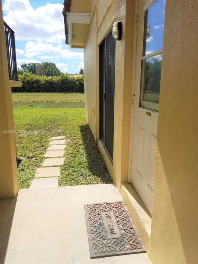 Building Photo - 11334 Royal Palm Blvd