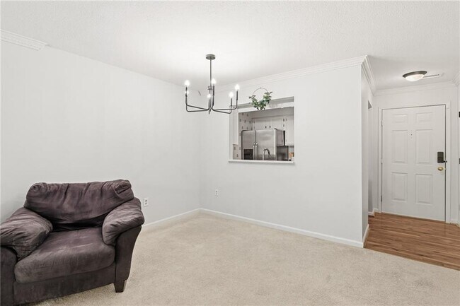 Building Photo - 24307 Plantation Dr NE