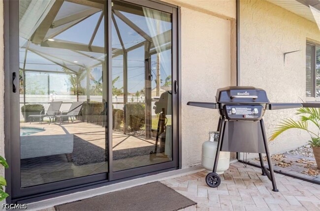 Building Photo - 203 SE 43rd Terrace