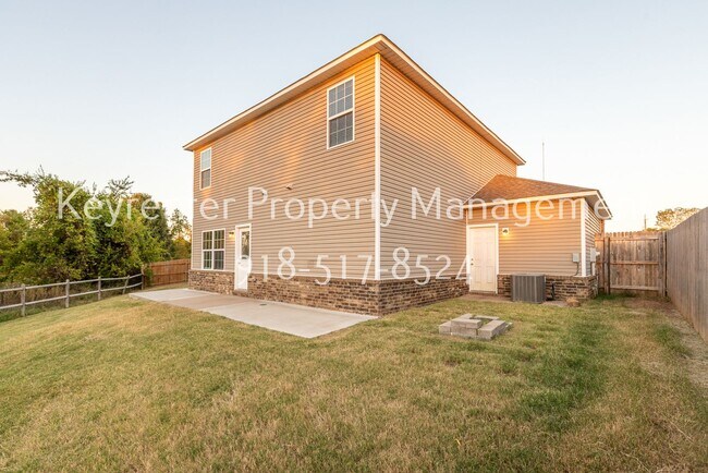 Building Photo - 3 Bed | 2.5 Bath in Broken Arrow!