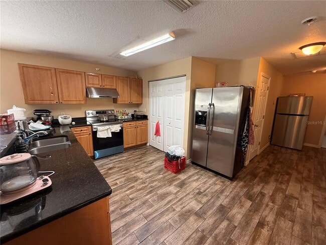 Building Photo - 8006 N 10th St