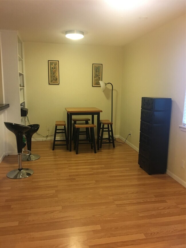 Building Photo - 4306 Avenue A