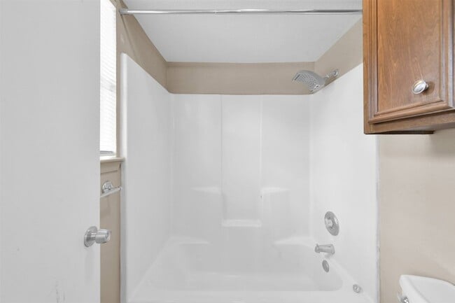 Building Photo - 1603 Hazelwood St