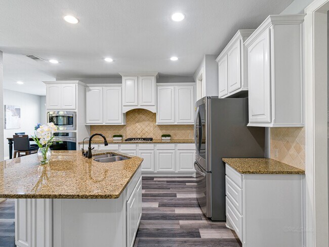 Building Photo - 27703 Lodgemist Ct
