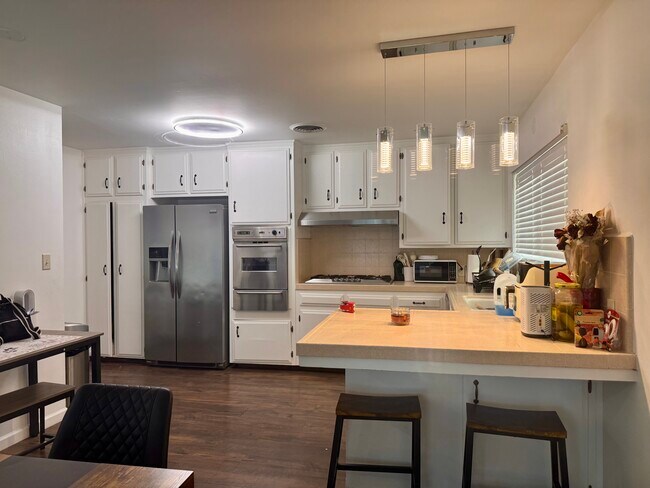 Building Photo - 4406 Glencannon St