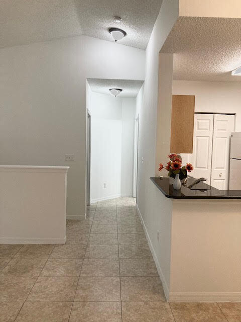 Building Photo - 10324 Fox Trail Rd S
