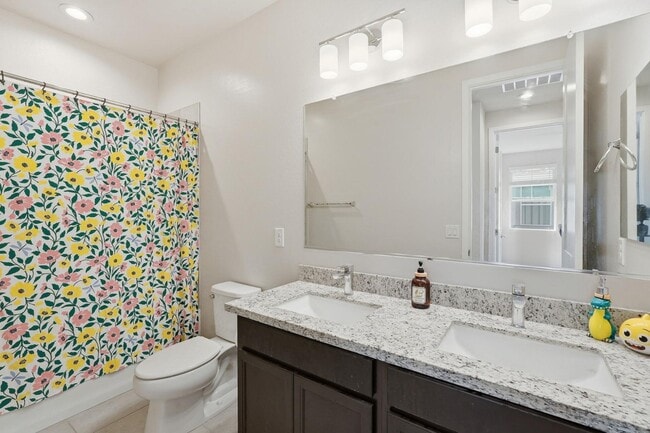 Building Photo - 1521 S Senate St