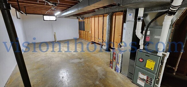 Building Photo - 913 W Murphy St
