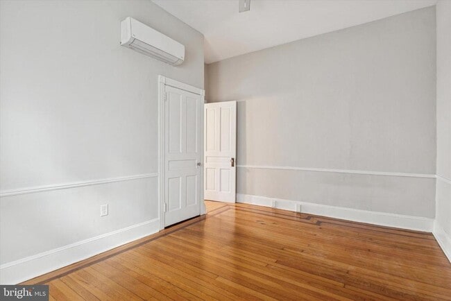 Building Photo - 1608 N Broom St