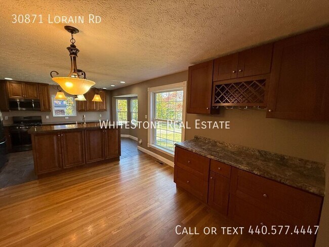 Building Photo - 30871 Lorain Rd