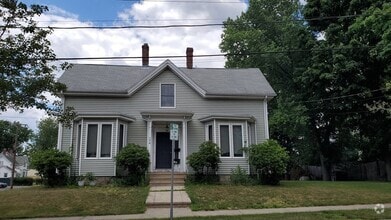 Building Photo - 174 Porter St