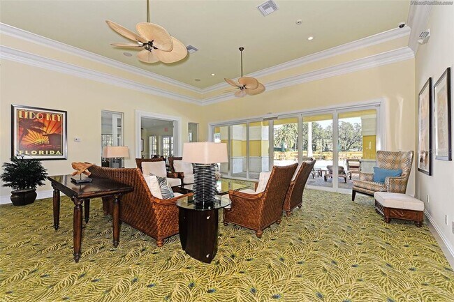 Building Photo - 232 Hidden Bay Dr