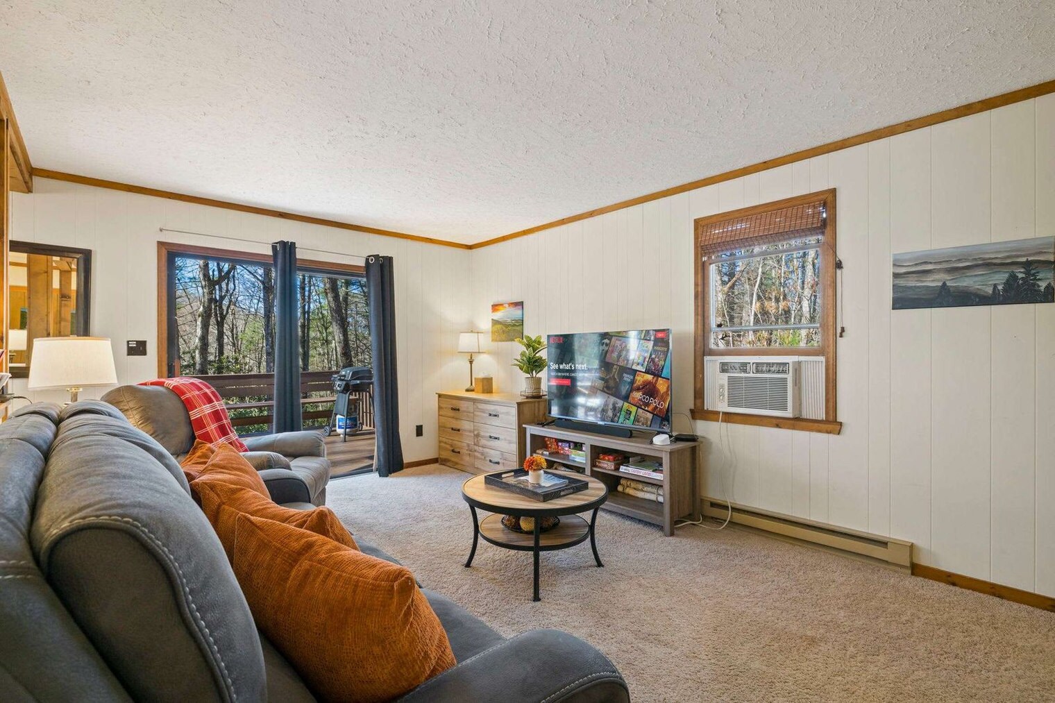 Building Photo - 161 Old Transylvania Turnpike