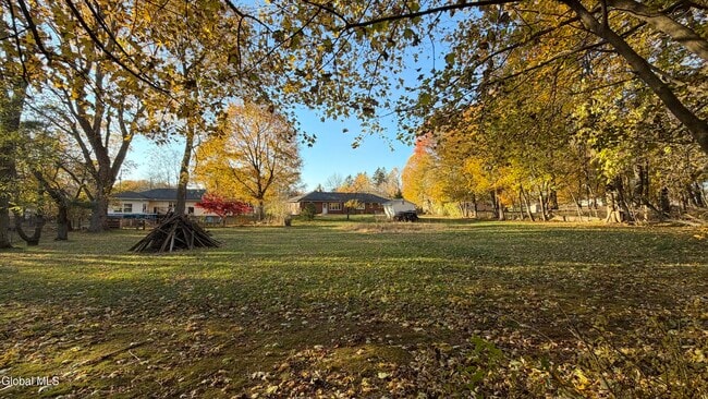 Building Photo - 275 Bloomingrove Dr