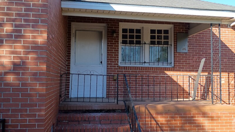 Building Photo - 2672 Cherry Ave