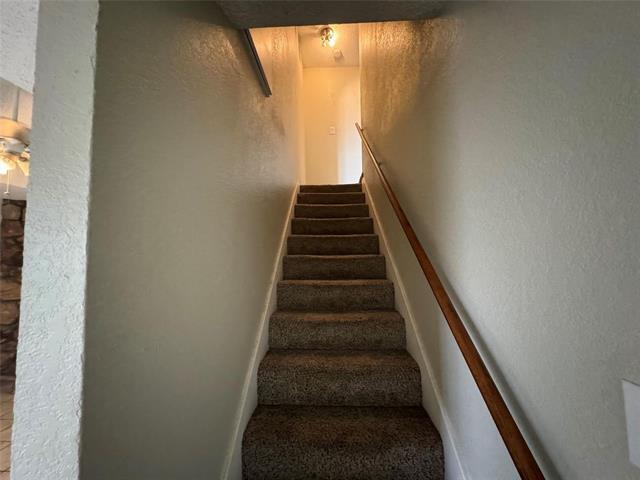 Building Photo - 2721 Hurstview Dr