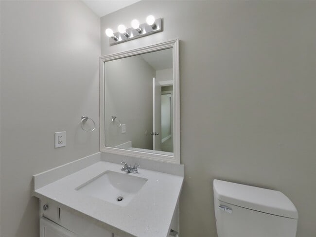 Building Photo - 17023 Morning Star Ave