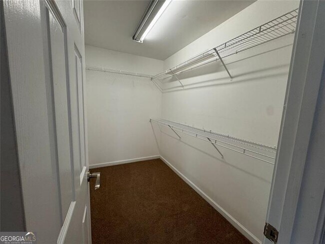 Building Photo - 1812 Lakewood Ave SE