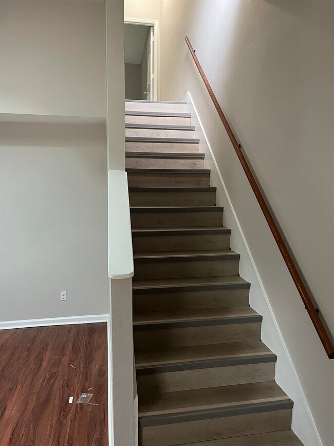 Building Photo - 2287 Hartsfield Way