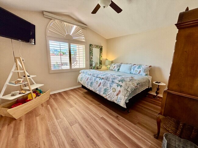 Building Photo - 76923 Turendot St